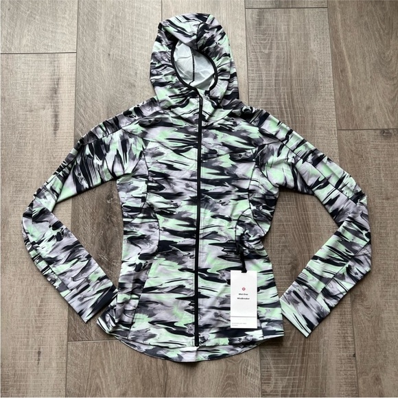 lululemon athletica Jackets & Blazers - Lululemon Mist Over Windbreaker in Paint Glide Multi Size 4